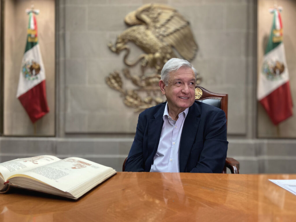 López Obrador prepara diccionario de palabras y términos acuñados en los periodos neoliberal y posneoliberal