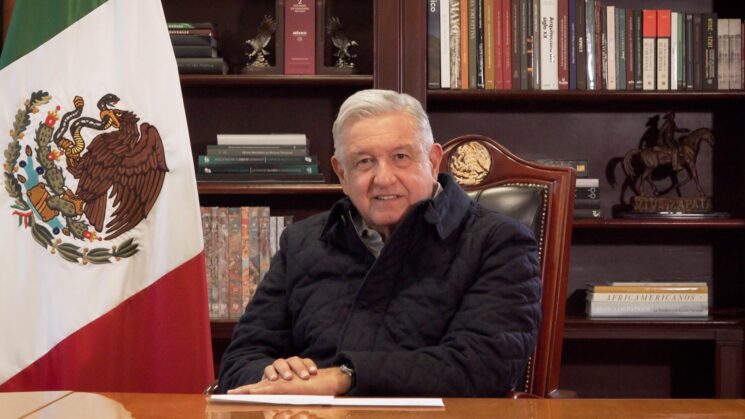 López Obrador agradece a Arturo Zaldívar darle entrada a queja contra juez Juan Pablo Gómez Fierro