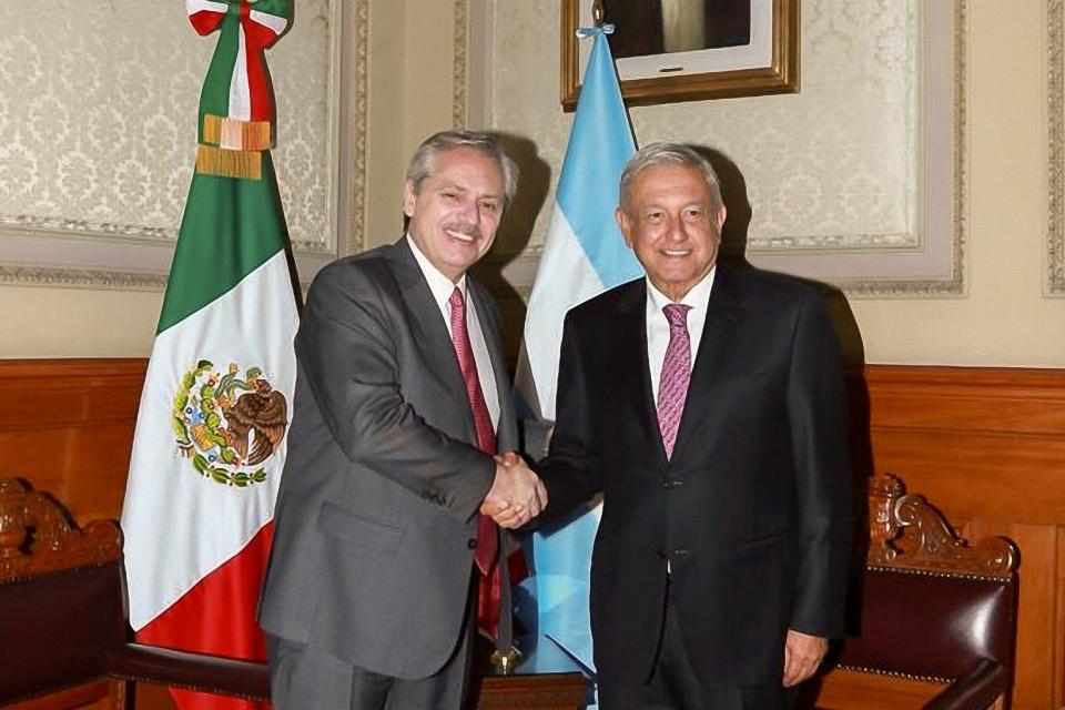 López Obrador y Alberto Fernández participan en conferencia matutina en Palacio Nacional