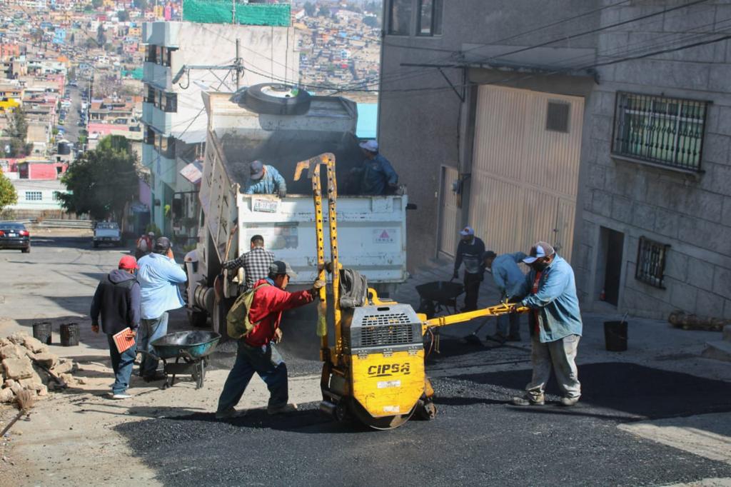 Instala Naucalpan alumbrado público en la colonia Loma Linda