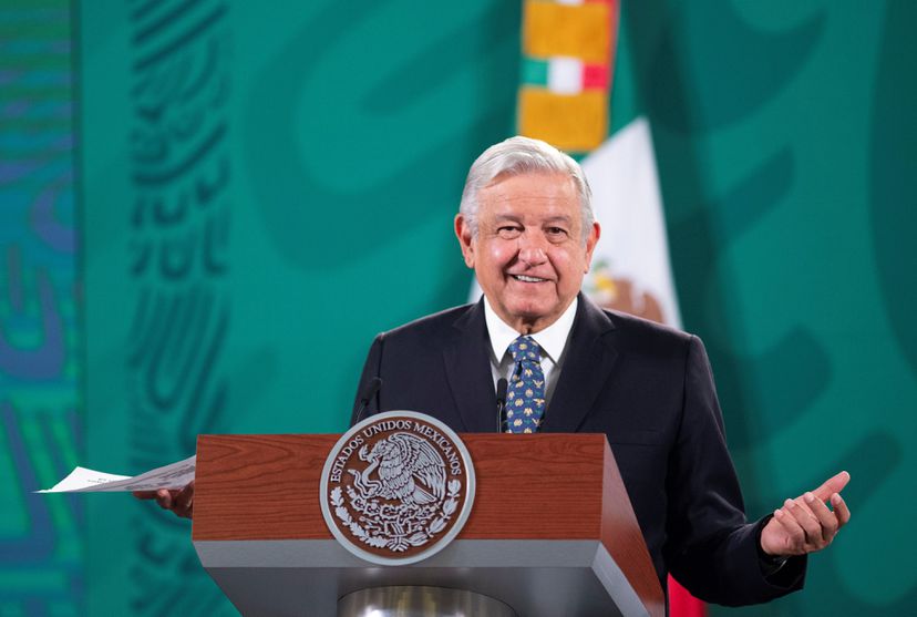 Las suspensiones otorgadas por los jueces Gómez y de la Peza se resolverán en la Corte: López Obrador