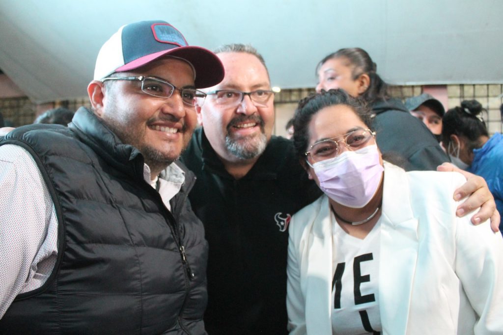 Sandra Luz Falcón supera a sus adversarios en Texcoco