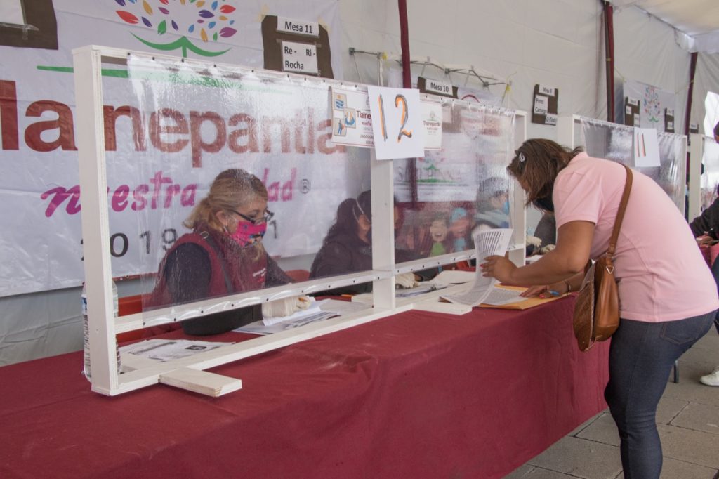 Inicia Tlalnepantla pago de becas educativas 2020-2021