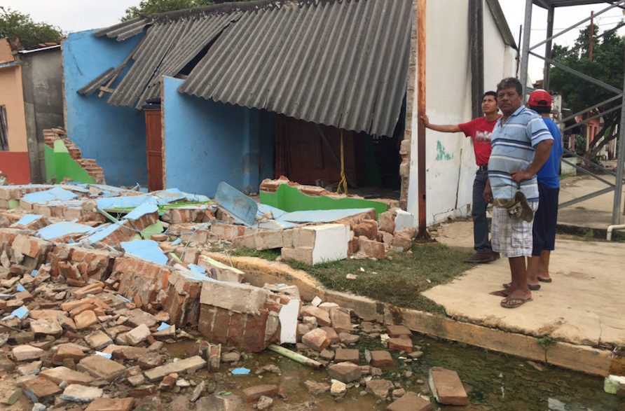 AMLO encabeza informe de reconstrucción de zonas del sureste, afectadas por sismo de 2017