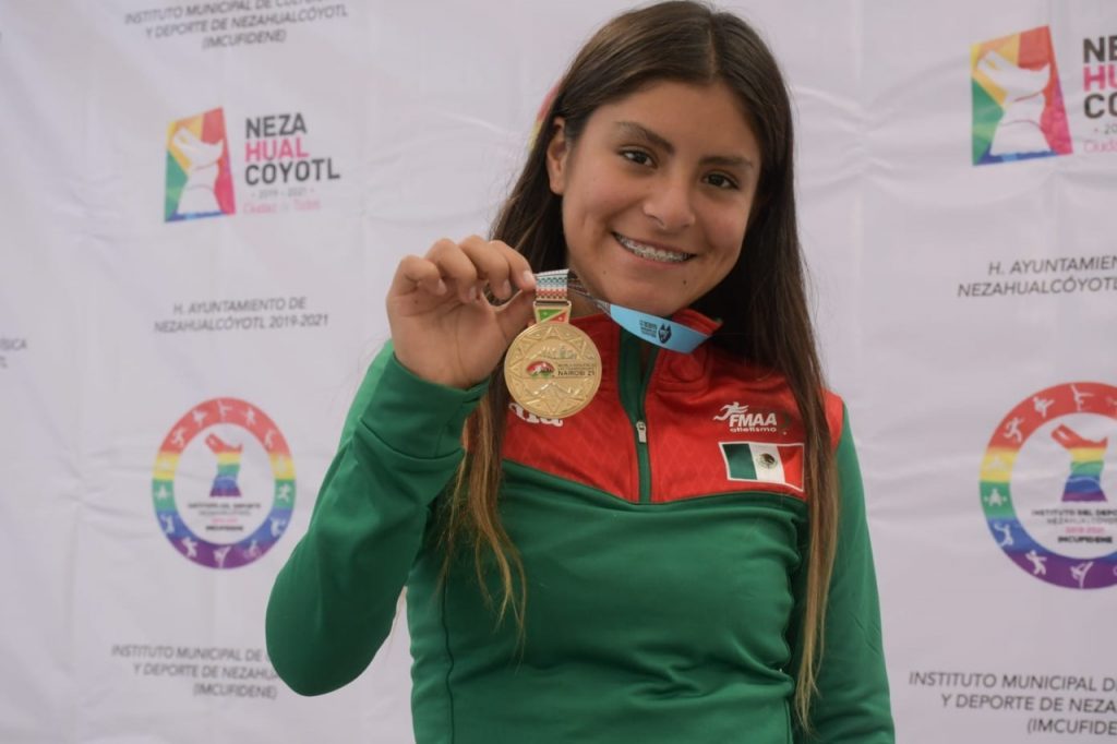 Nezahualcóyotl reconoce el desempeño de la marchista Sofía Ramos Ramírez