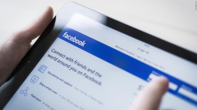Facebook valora revisar publicidad política y combatir desinformación