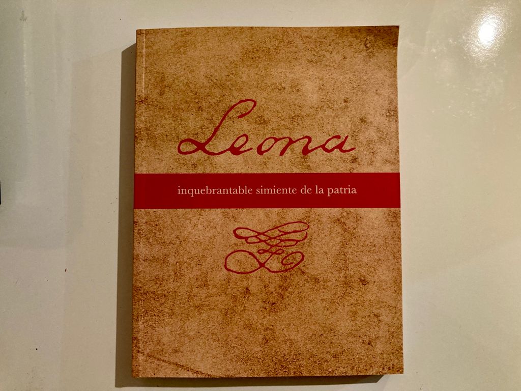 Presentan libro biográfico de Leona Vicario