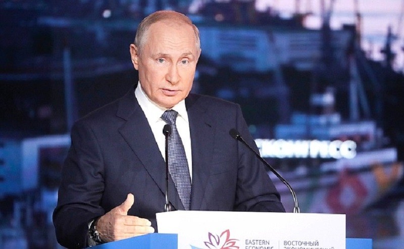 Medios rusos piden a Putin revisar ley que califica como “agentes extranjeros” a periodistas y medios