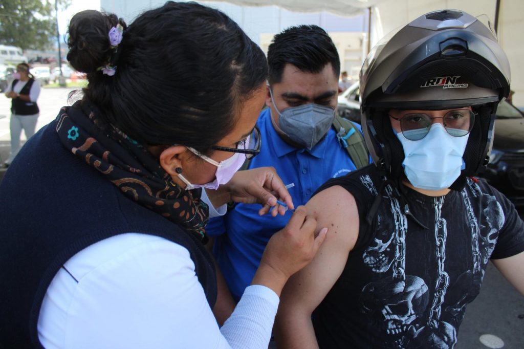 Se amplia responsablemente participación de jóvenes texcocanos en jornada de vacunación