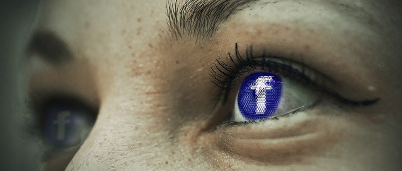 Facebook aumentará protección contra el acoso masivo a figuras públicas; entre ellas periodistas y activistas