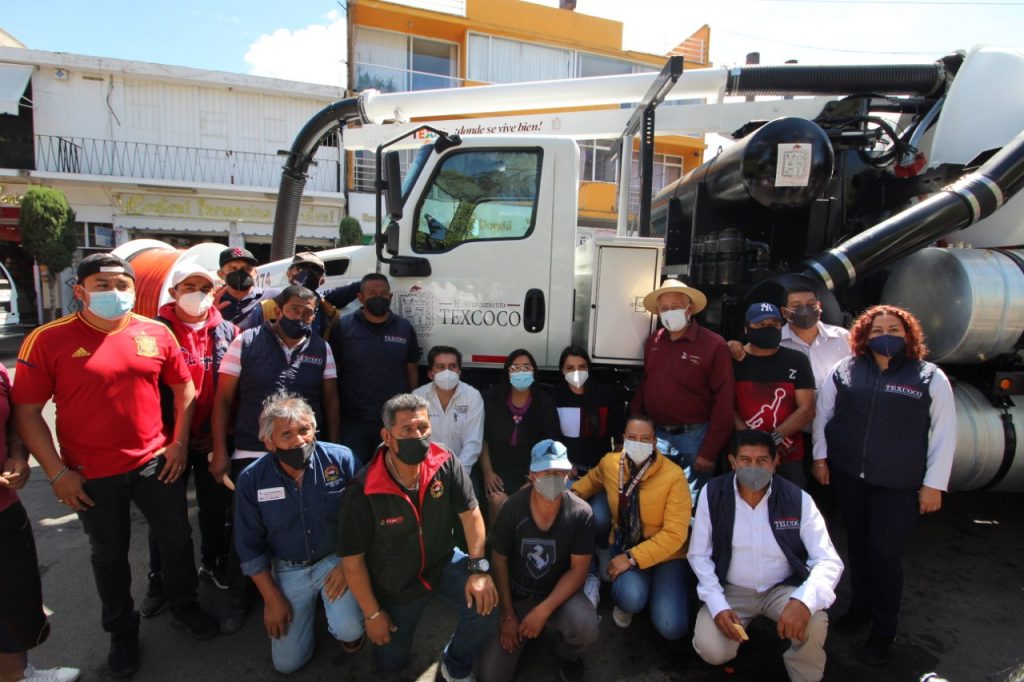Gobierno de Texcoco invierte en en vactor, grúa y tres camionetas
