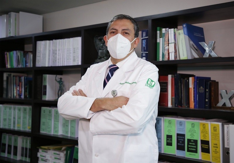 Doctor Rafael Medrano recibe Premio Nacional de Investigación en Cirugía Oncológica
