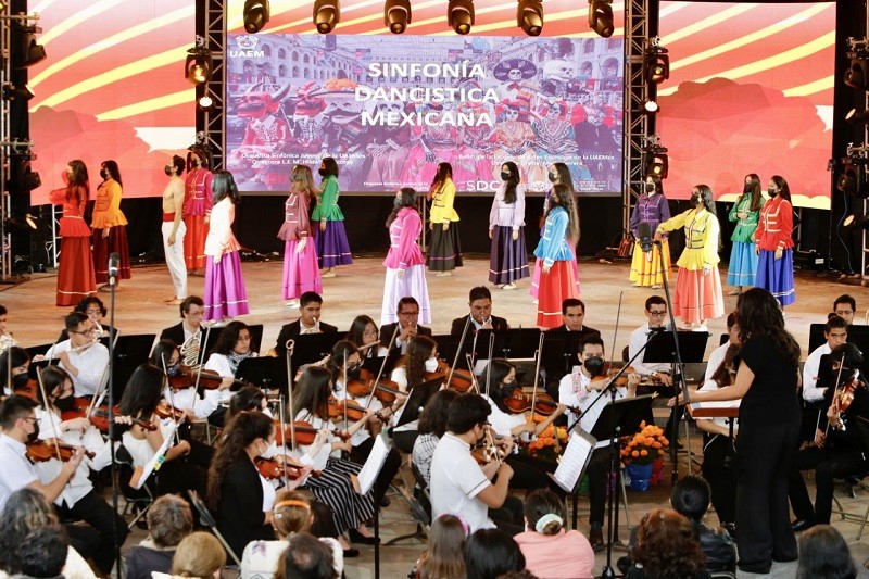 Orquesta Sinfónica Juvenil del UAEM musicaliza Festival de las Almas
