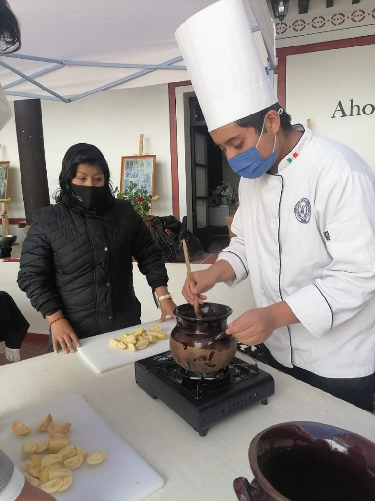 Ofrece Chef Axel Hurtado Clase de Cocina en el Centro Cultural Edoméx-Museo “Isidro Fabela”
