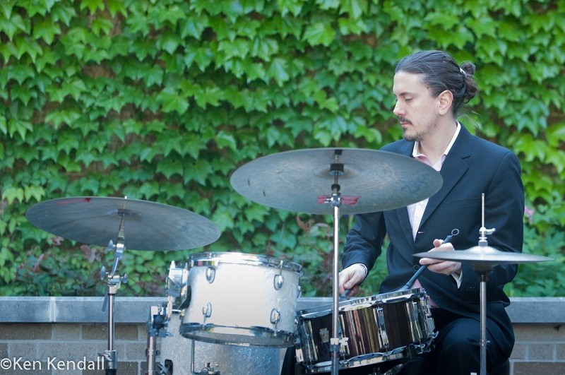 El baterista y compositor Gustavo Cortiñas ofrecerá una clase magistral en el Centro Nacional de las Artes