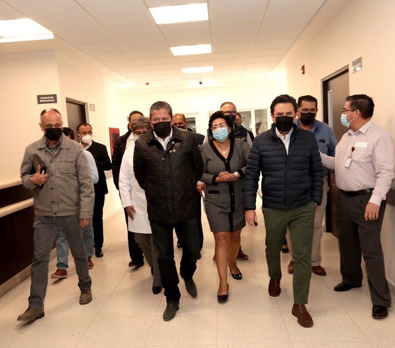 Director general del IMSS y gobernador de Zacatecas visitan Hospital de la Mujer en Fresnillo
