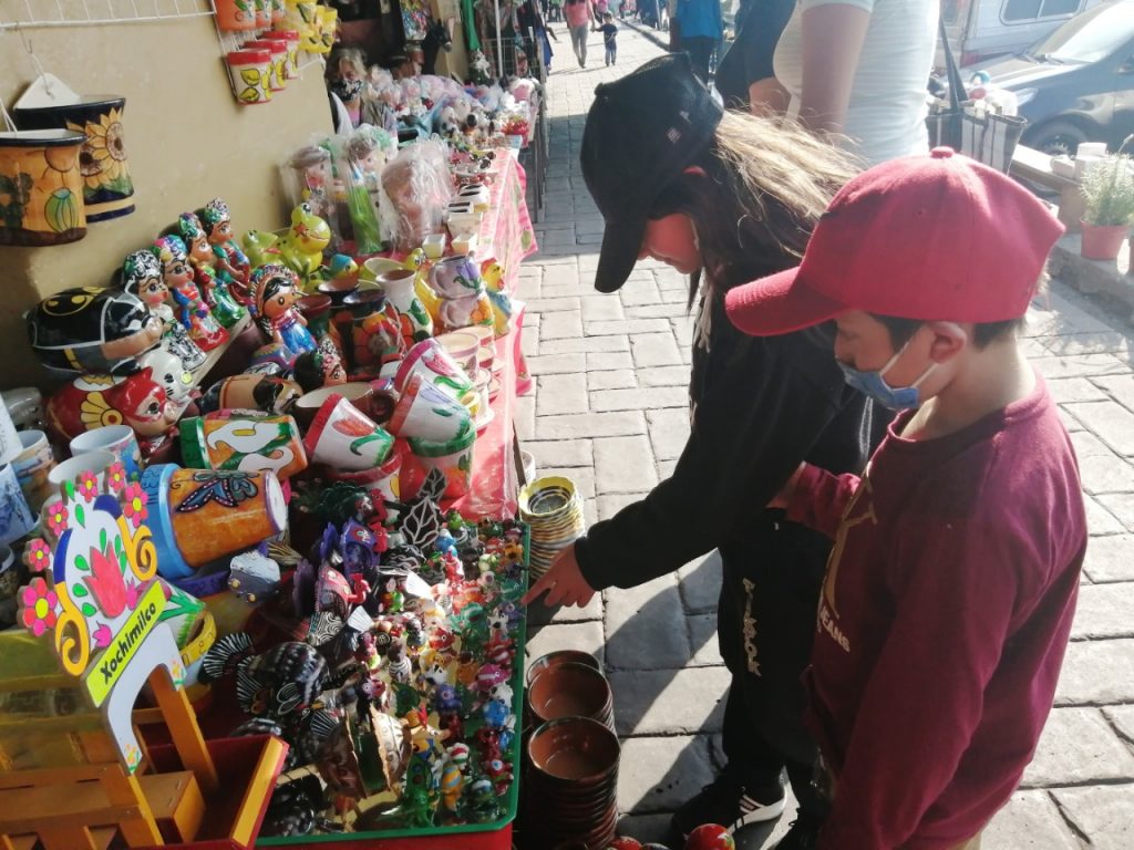 Juguetes tradicionales de Xochimilco, una opción para Los Reyes Magos