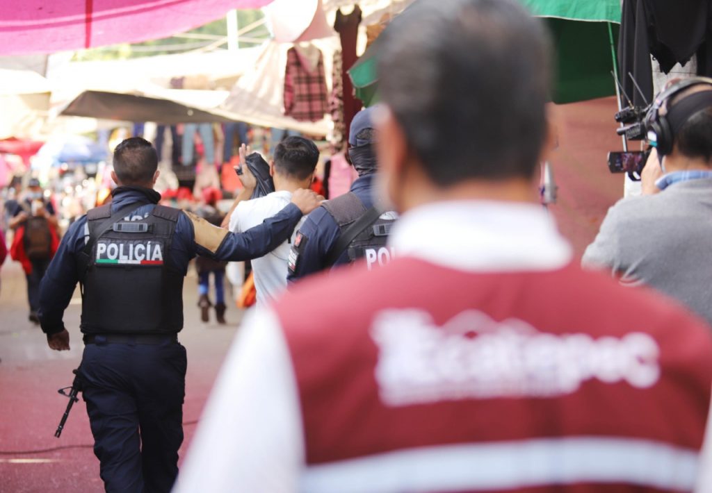 Suman 4 arrestos por negarse a utilizar cubrebocas en Ecatepec