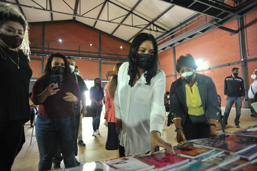 Reciben acervo cultural bibliotecas municipales de Cuautitlán