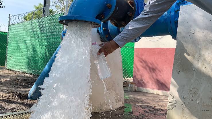 Gobierno de Ecatepec gana amparo a vecinos que no pagan agua y tienen tomas clandestinas