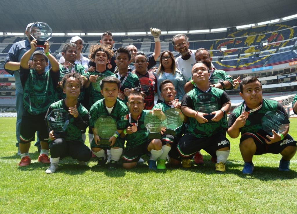 Jornada histórica de fútbol adaptado en el estadio azteca con equipos de ciegos, talla baja, discapacidad intelectual y que han perdido alguna extremidad