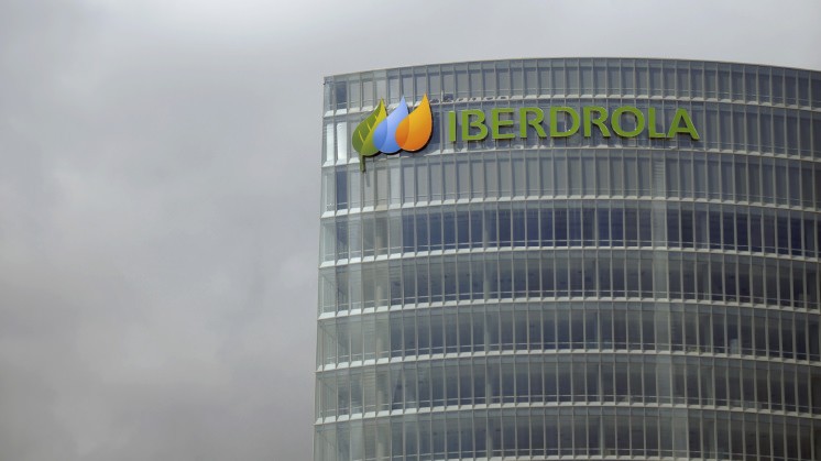 Notoria diferencia en cobertura de La Jornada y El Financiero por suspensión definitiva a sanción a Iberdrola