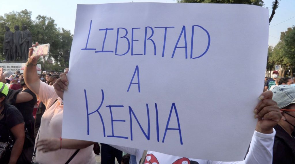 Denuncian que exfiscal y despacho jurídico de Ecatepec fabricaron delitos para incriminar a la activista Kenia Hernández