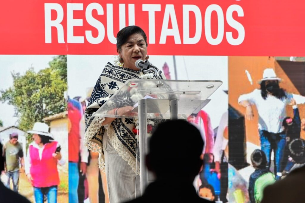 Rinde Josefina Aguilar Primer Informe Legislativo