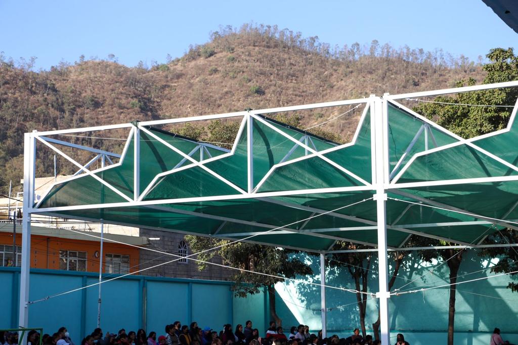 Entregan en tiempo récord obras de mantenimiento en escuelas de Xochimilco