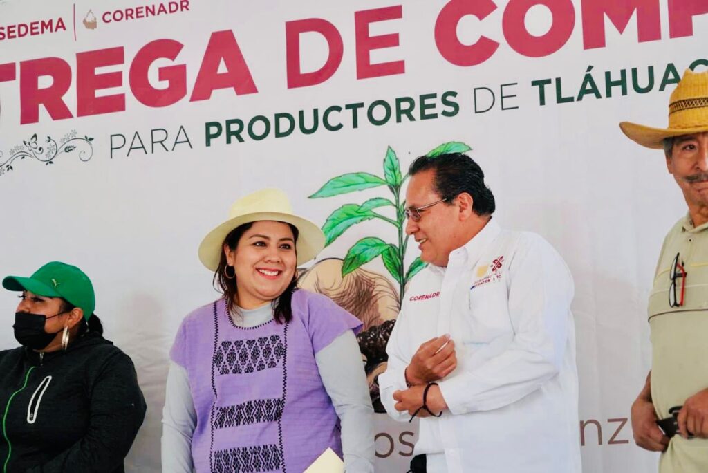 Tláhuac inicia apoyo prioritario a campesinos con composta y mecanización