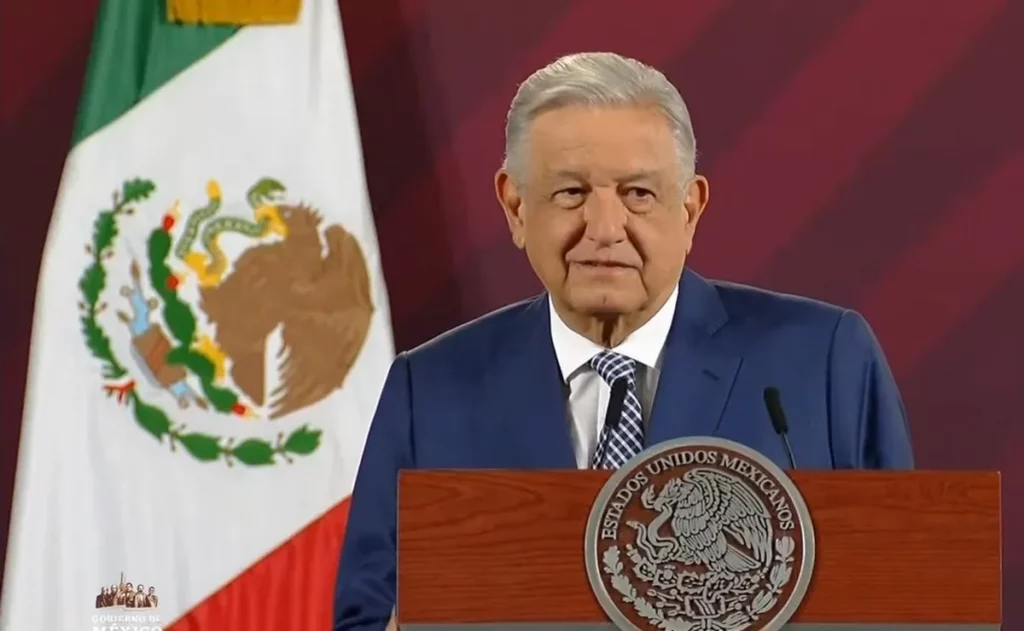 Presidente López Obrador celebra que 8.9 millones de mexicanos salieran de la pobreza, según Coneval