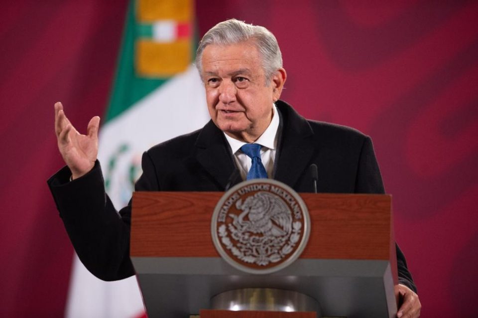 Los medios ya no pueden imponer presidente: López Obrador