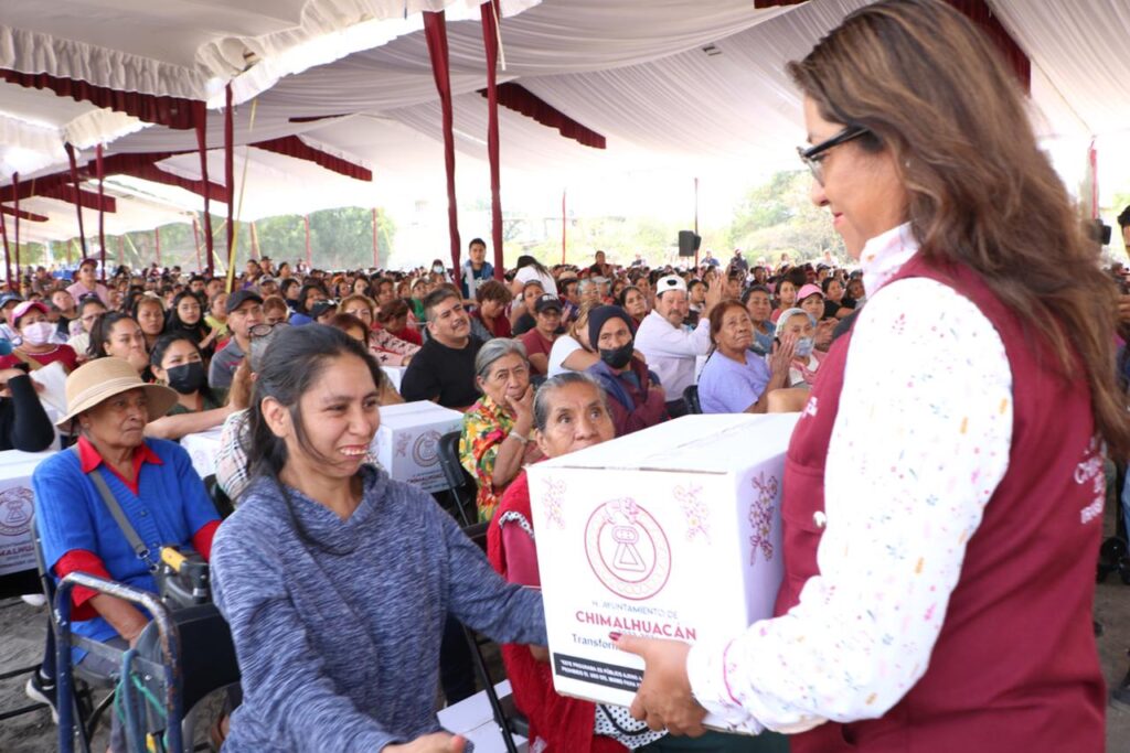 Gobierno de Chimalhuacán entrega más de 2,000 canastas del programa municipal «Alimentación con Igualdad»