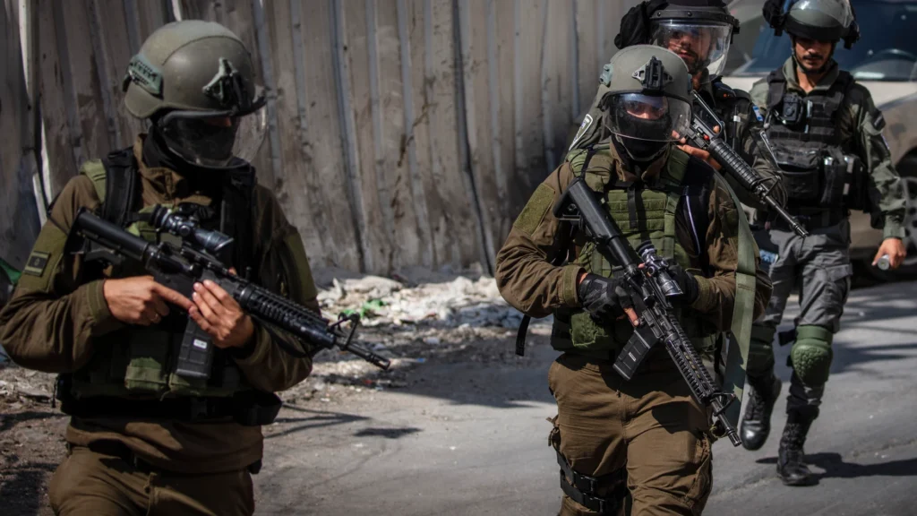 Israel mata a otros cien palestinos en Gaza; Egipto amenaza con romper acuerdos de paz