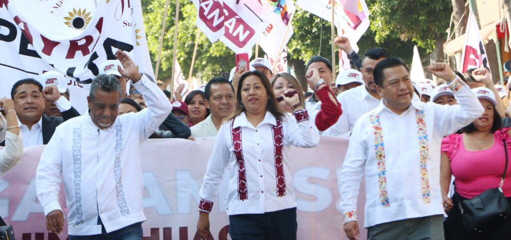 Xóchitl Flores recibe constancia de mayoría que la acredita como presidenta electa de Chimalhuacán