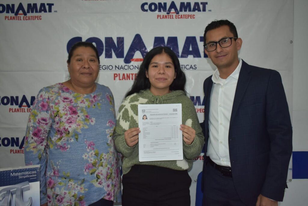 La joven Mariana Lozano de Tulpetlac, obtuvo examen perfecto en la UNAM