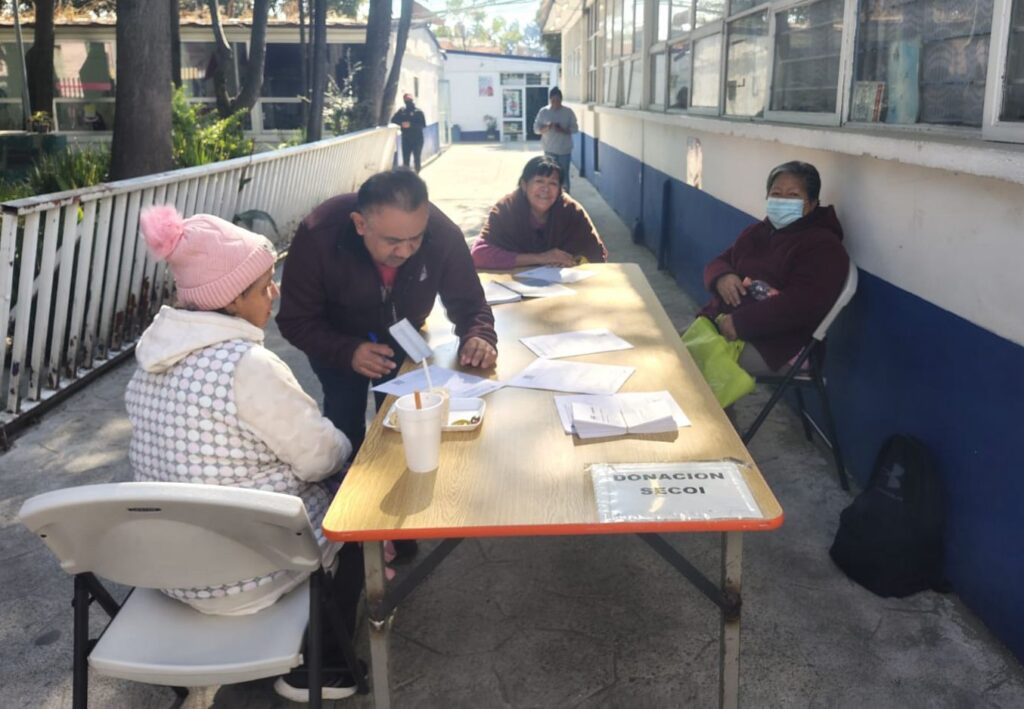 Retira alcaldía Álvaro Obregón remolques de la vía pública