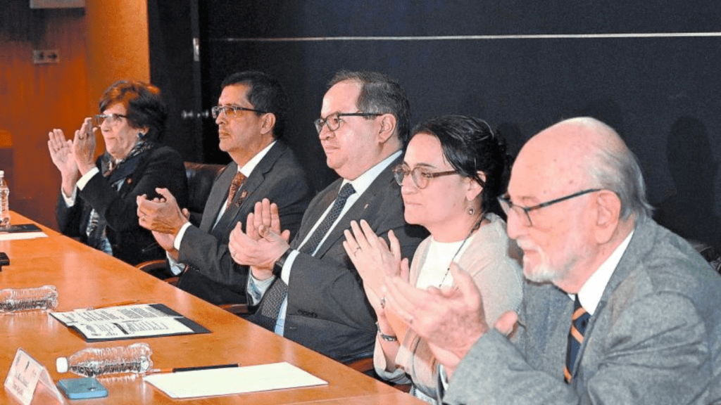 “La UNAM debe seguir siendo un terreno de pensamiento plural”: rector Lomelí