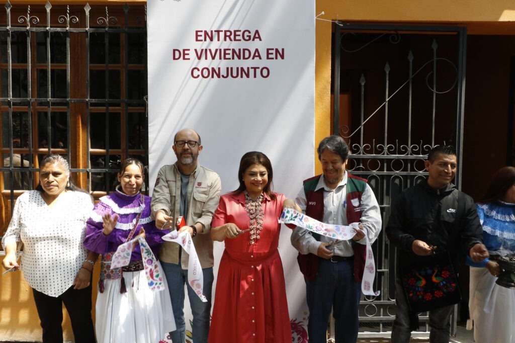 Clara Brugada Entrega 52 viviendas en la colonia roma; se fortalece el arraigo vecinal y se beneficia a comunidades indígenas