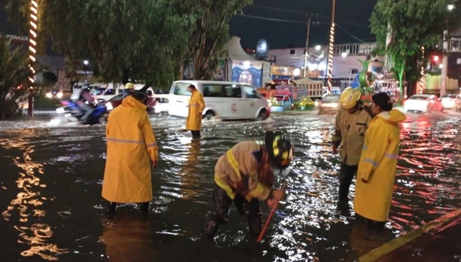 Gobierno municipal de La Paz atiende inundaciones y sus afectaciones