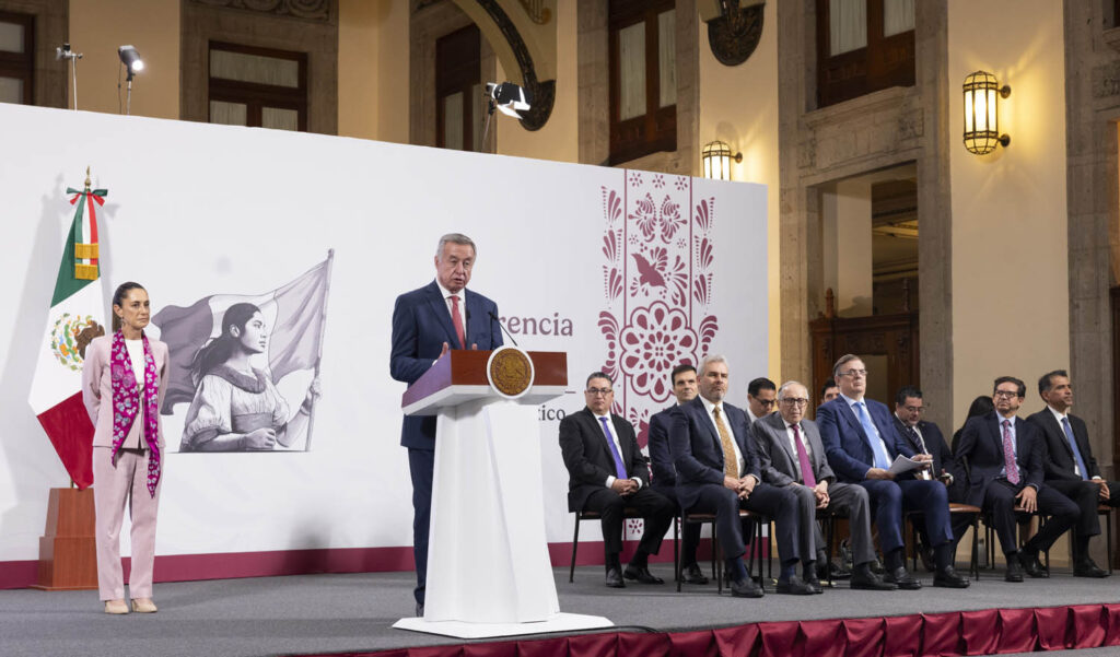 Anuncian farmacéuticas inversión por 12 mil mdp para impulsar la producción nacional de medicinas