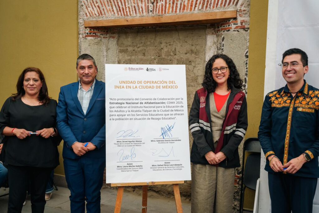 Alcaldía Tlalpan e INEA firman convenio para combatir el rezago educativo