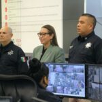 Azucena Cisneros supervisa en centro de mando operativo en Las Américas