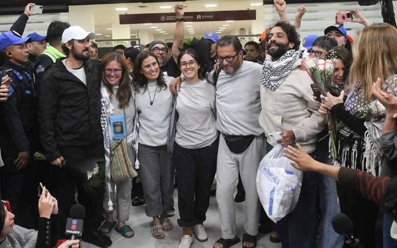 Llegan sanos y salvos 6 mexicanos que participaron en Flotilla Global Sumud