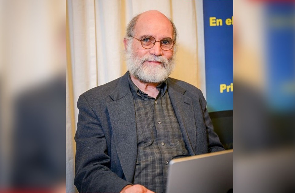 Radio Bilingüe cumple 43 años como espacio de seguridad para migrantes en EU: Samuel Orozco