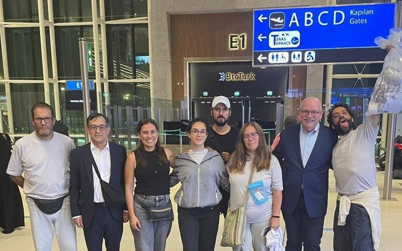 Connacionales de Flotilla Global Sumud llegan a Turquía; se espera arriben a México este miércoles