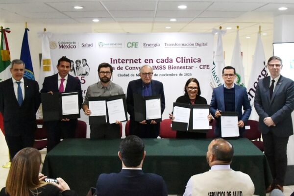 IMSS Bienestar y CFE firman acuerdo de colaboración para la instalación de puntos de internet gratuito en clínicas y centros de salud