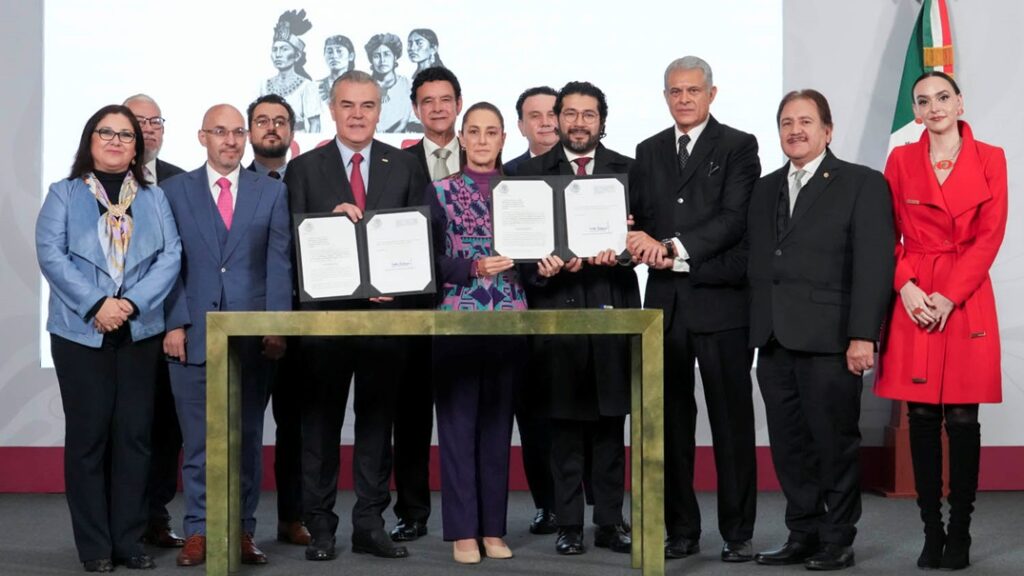 Sheinbaum anuncia aumento al salario mínimo para 2026 y destaca acuerdo para jornada de 40 horas