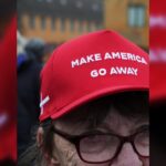Groenlandeses se burlan de Trump; con gorras piden que se vaya