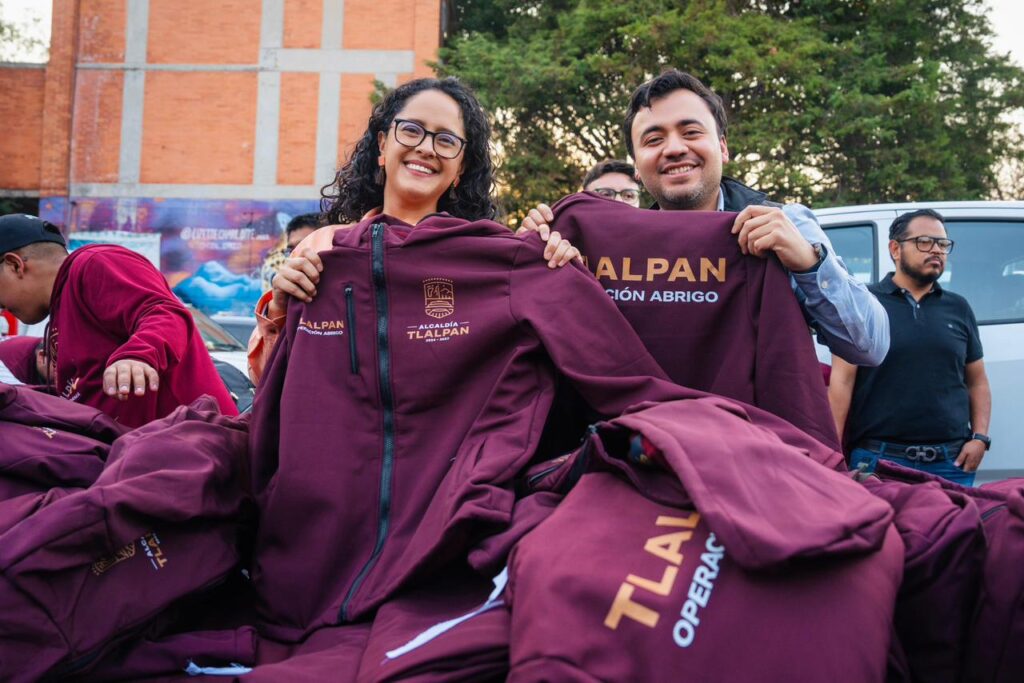 Operación Abrigo visitó Héroes de Padierna, Fuentes Brotantes y Lomas de Tepemécatl con entrega de chamarras